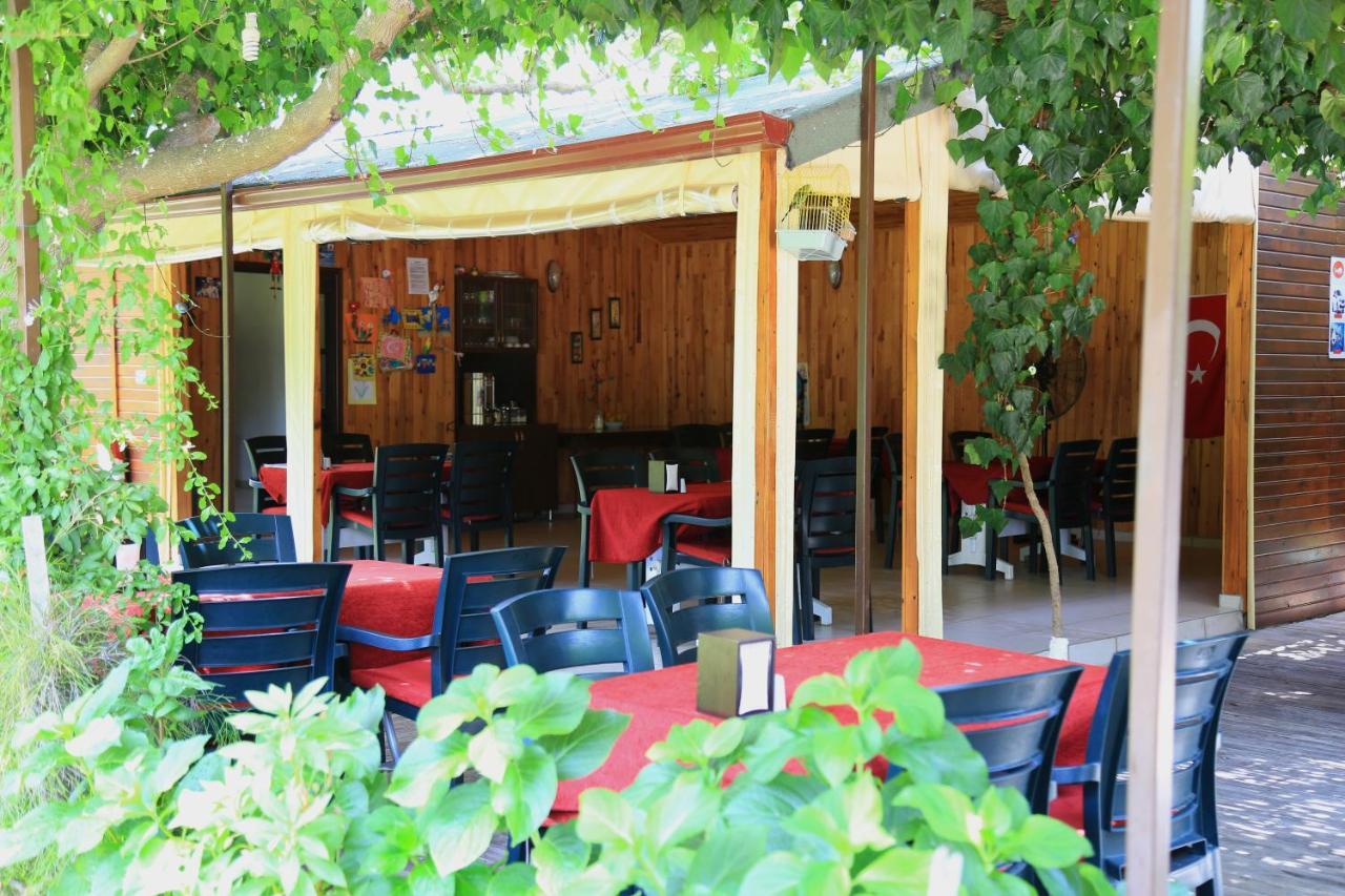 Tunays Pansiyon Acomodação com café da manhã Çıralı Exterior foto